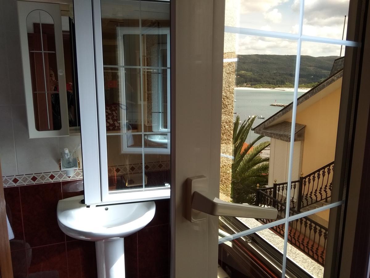 Hostal Residencia Bahia Laxe Esterno foto